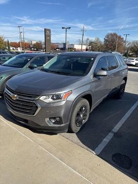 2018 Chevrolet Traverse LT Cloth