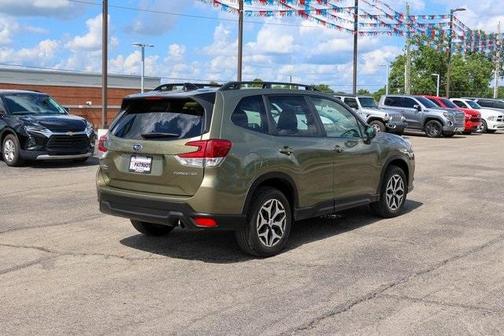 2024 Subaru Forester Premium