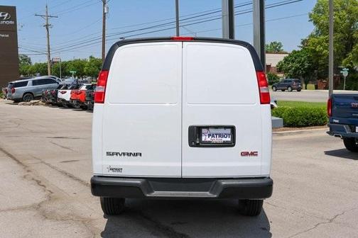 2025 GMC Savana 2500 Work Van