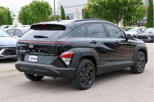Abyss Black Pearl 2026 Hyundai KONA SEL Sport