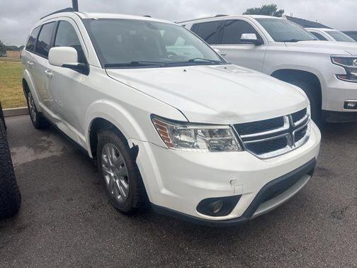Vice White 2019 Dodge Journey SE