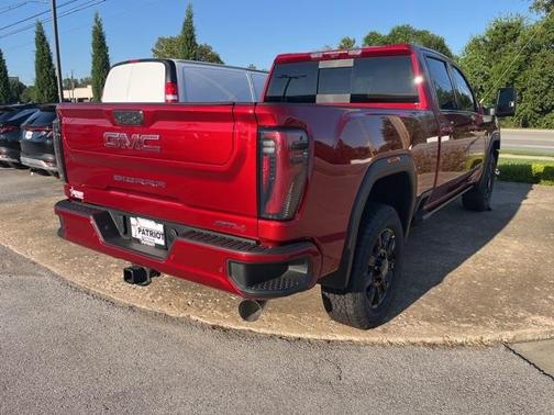 2025 GMC Sierra 2500 AT4