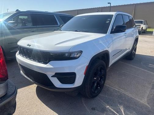 2022 Jeep Grand Cherokee Altitude