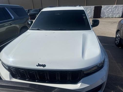 2022 Jeep Grand Cherokee Altitude