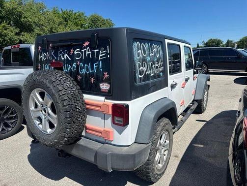 Bright White Clearcoat 2015 Jeep Wrangler Unlimited Sport