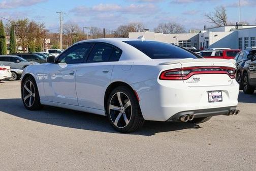 2017 Dodge Charger SXT