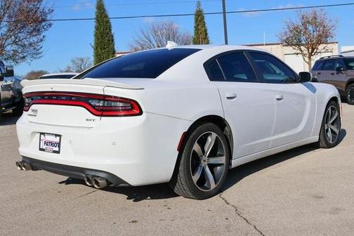 2017 Dodge Charger SXT