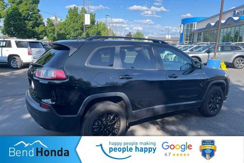 2023 Jeep Cherokee Altitude Lux