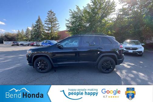 2023 Jeep Cherokee Altitude Lux