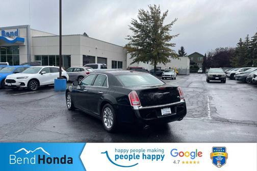 2014 Chrysler 300C Base