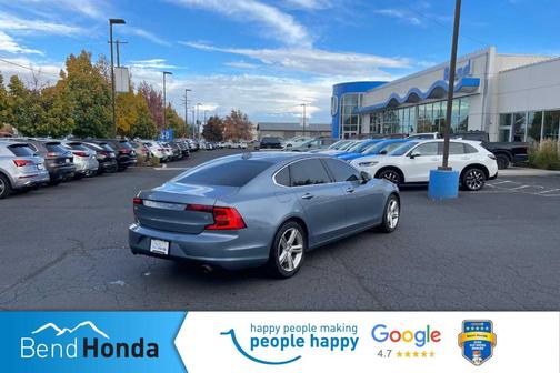 2018 Volvo S90 T5 Momentum