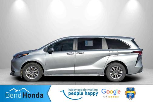 2024 Toyota Sienna LE