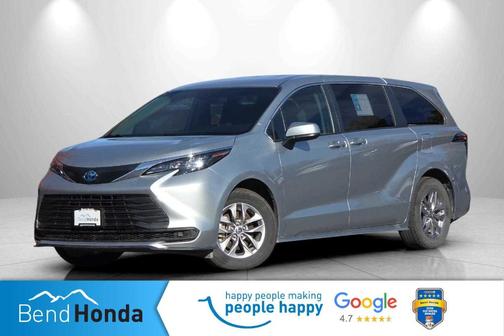 2024 Toyota Sienna LE