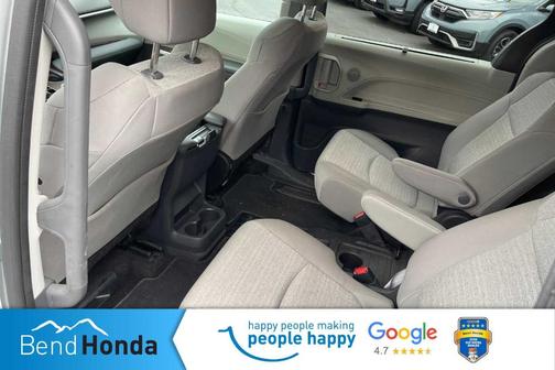 2024 Toyota Sienna LE