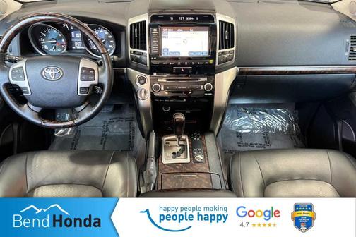 2015 Toyota Land Cruiser V8