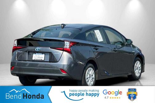 2022 Toyota Prius LE