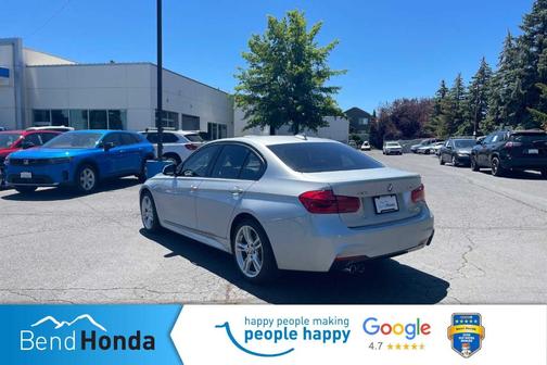 2018 BMW 330 i xDrive