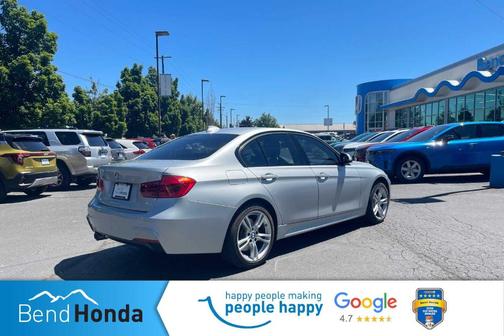 2018 BMW 330 i xDrive