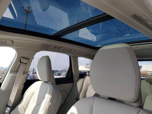 2026 Volvo XC60 Plug-In Hybrid Ultra, T8 AWD Electric/Gasoline, Dark