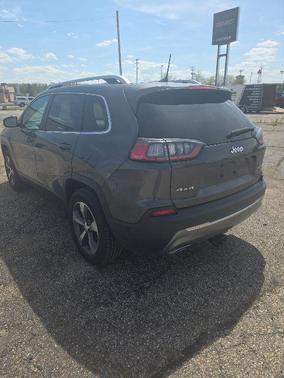 Granite Crystal Metallic Clearcoat 2019 Jeep Cherokee Limited