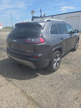 Granite Crystal Metallic Clearcoat 2019 Jeep Cherokee Limited
