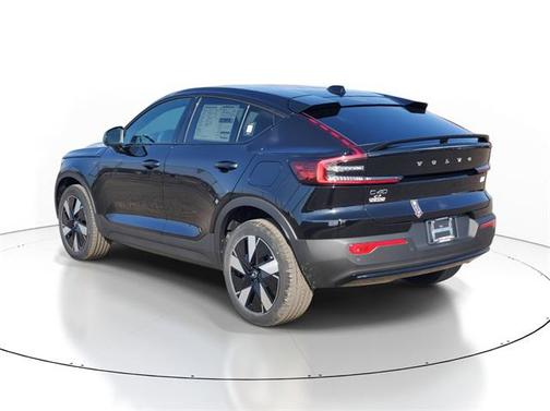 2024 Volvo C40 Recharge Pure Electric Twin Plus