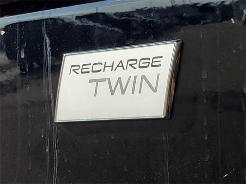 2024 Volvo C40 Recharge Pure Electric Twin Plus