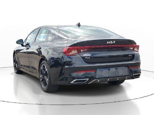 Ebony Black 2022 Kia K5 GT-Line