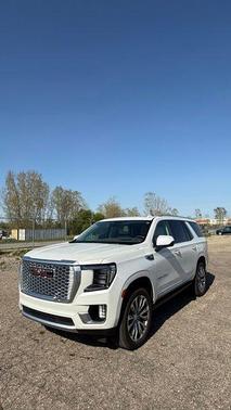 White Frost Tricoat 2021 GMC Yukon Denali