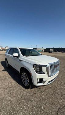 White Frost Tricoat 2021 GMC Yukon Denali