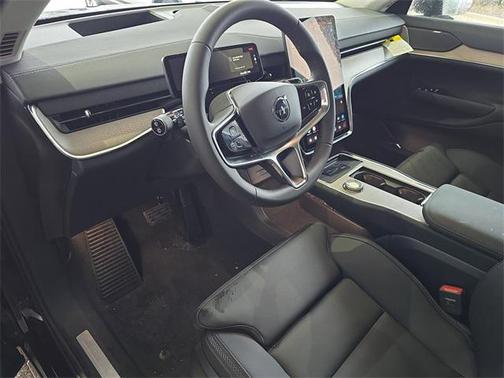 2025 Volvo EX90 Twin Motor Performance Plus 6-Seater