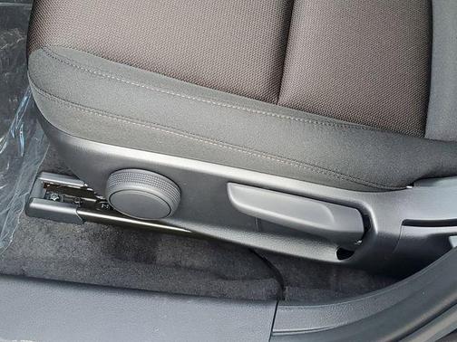 Deep Crystal Blue Mica 2026 Mazda Mazda3 FWD