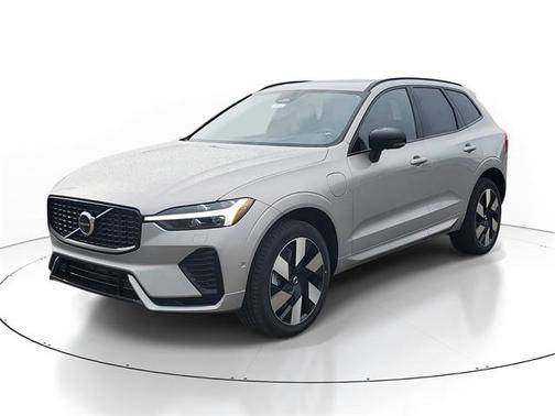 2025 Volvo XC60 Plug-In Hybrid T8 Plus