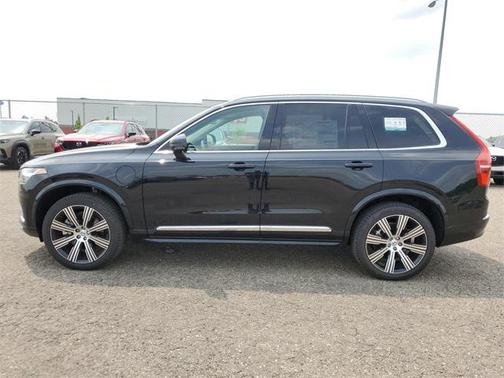 2025 Volvo XC90 Plug-In Hybrid Ultra