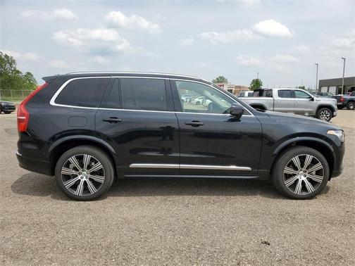 2025 Volvo XC90 Plug-In Hybrid Ultra