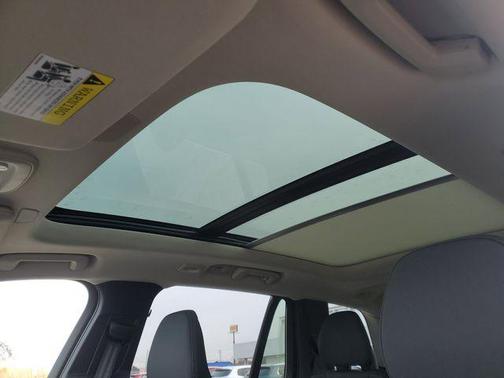 2026 Volvo XC90 Plus, B6 AWD Gas (mild hybrid), Gasoline, Bright, 7 Seats