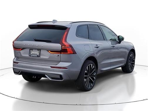2026 Volvo XC60 B5 Ultra