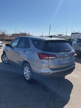 Sterling Gray Metallic 2024 Chevrolet Equinox LS