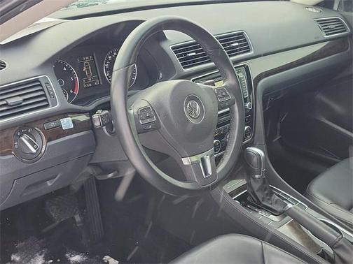 2015 Volkswagen Passat 2.0L TDI DSG SEL Premium