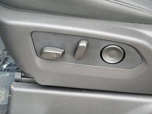 Onyx Black 2026 GMC Sierra 1500 SLT