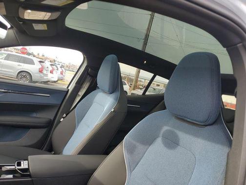 2026 Volvo EX30 Plus Twin Motor Performance, Fully electric