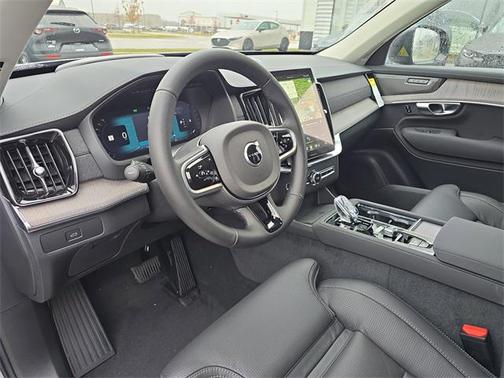 2026 Volvo XC90 B6 Ultra Dark Theme 7-Seater