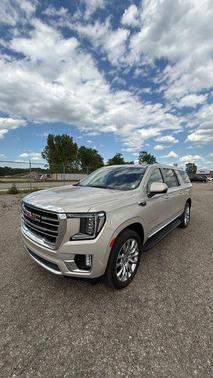 Pearl Beige Metallic 2021 GMC Yukon XL SLT
