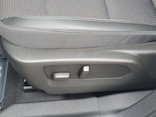 Summit White 2023 Buick Envision Preferred FWD