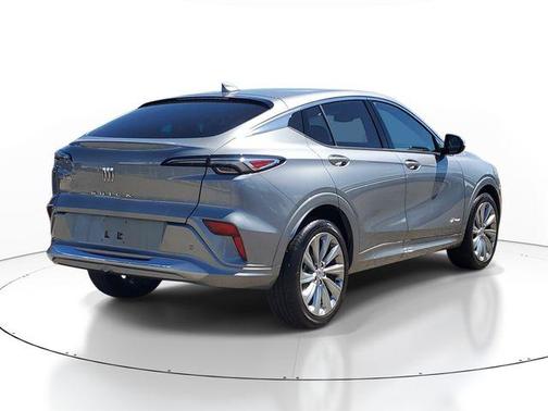 Moonstone Gray Metallic 2025 Buick Envista Avenir FWD
