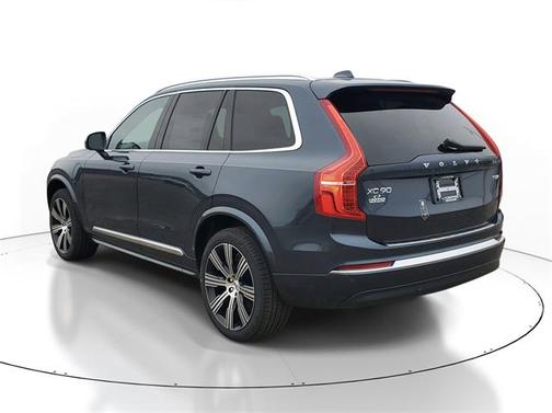 2025 Volvo XC90 Plug-In Hybrid T8 Core 7-Seater