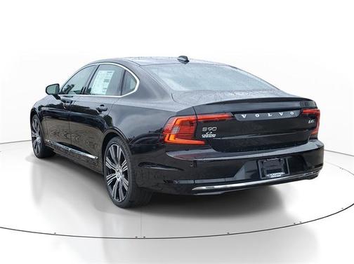 2025 Volvo S90 B6 Plus