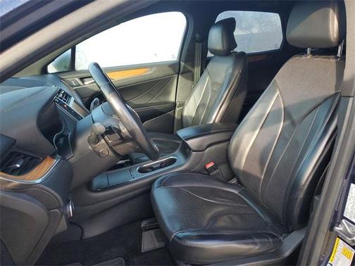 2015 Lincoln MKC Base