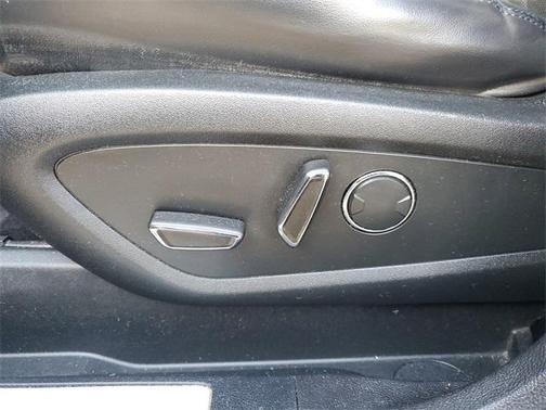 2015 Lincoln MKC Base