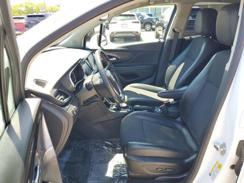 Summit White 2022 Buick Encore Preferred